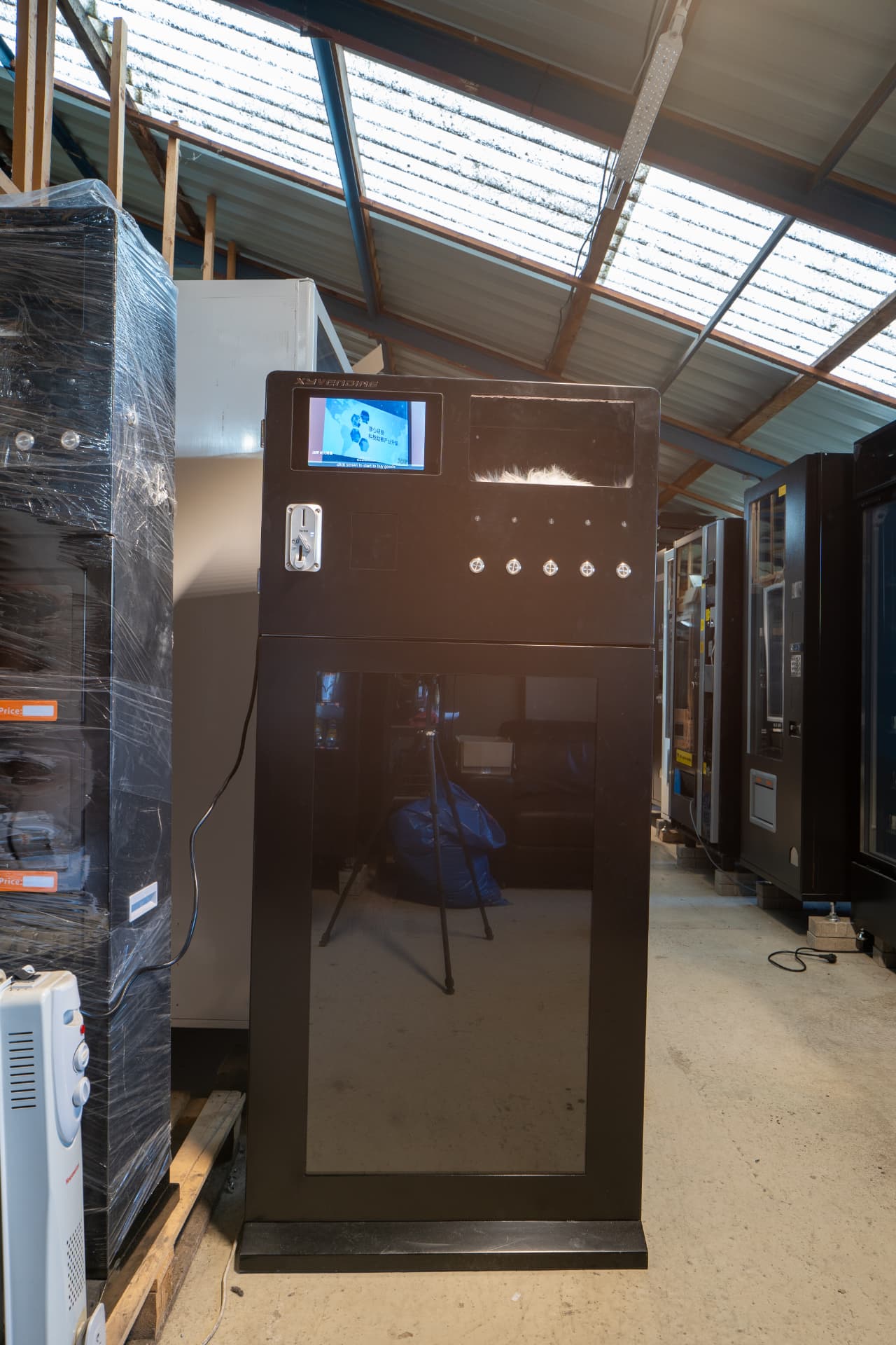 Nový voňavkomat XYVENDING na dávkovanie vôní